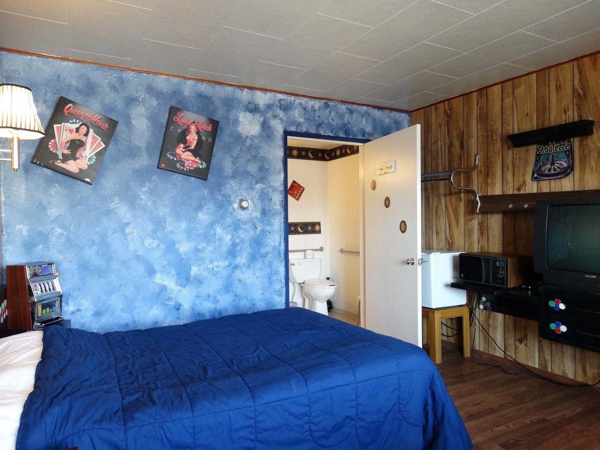 Blue And White Motel Kalispell Exterior foto